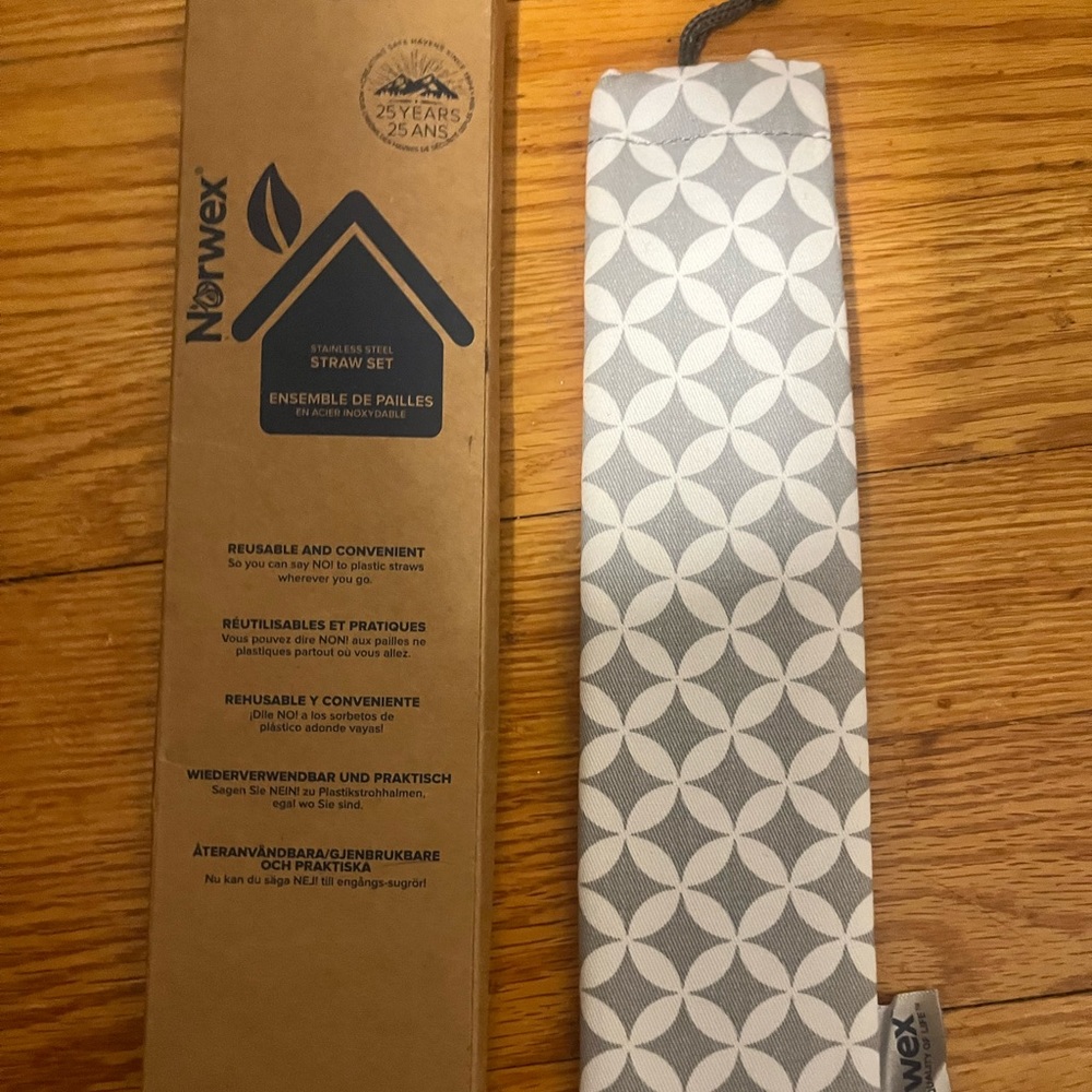 Norwex Straw Set - Picture 6 of 8